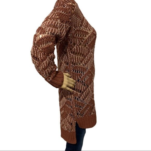 Universal Thread Open Stitch Crochet Sweater - Picture 3 of 11